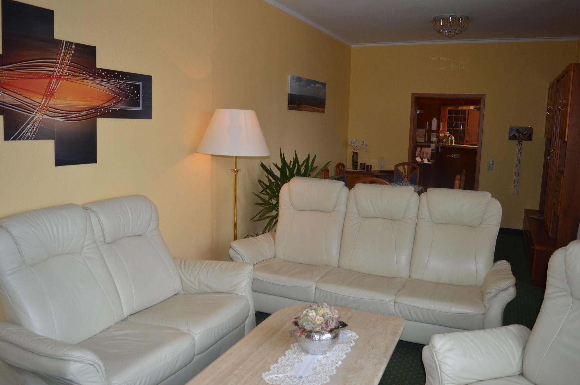 Hotel Auerhahn มาสเซอร์แบร์ก ภายนอก รูปภาพ