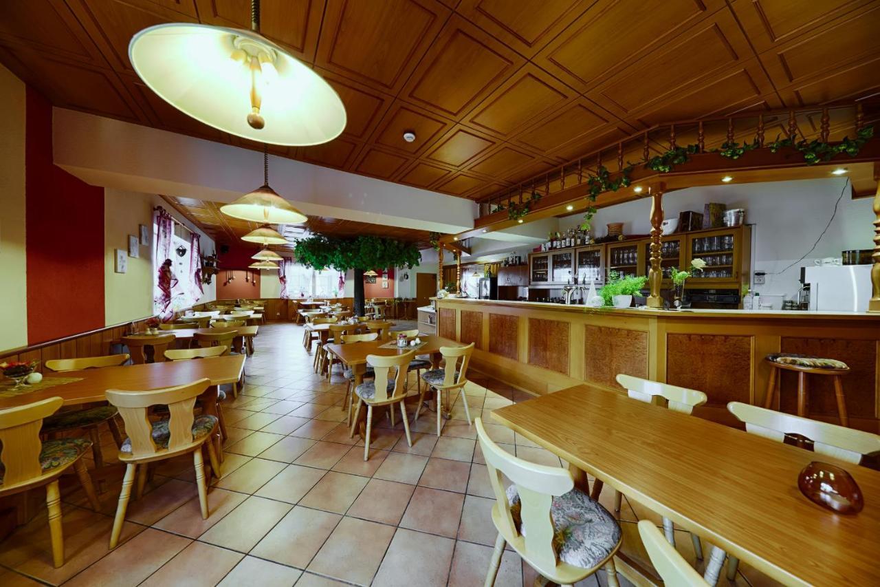 Hotel Auerhahn มาสเซอร์แบร์ก ภายนอก รูปภาพ